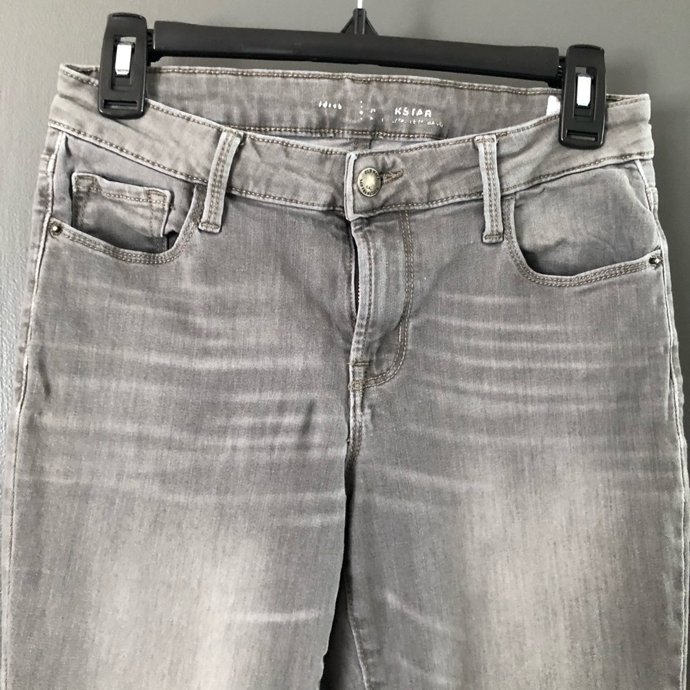 Old Navy • Rockstar Mid Rise Skinny Jeans